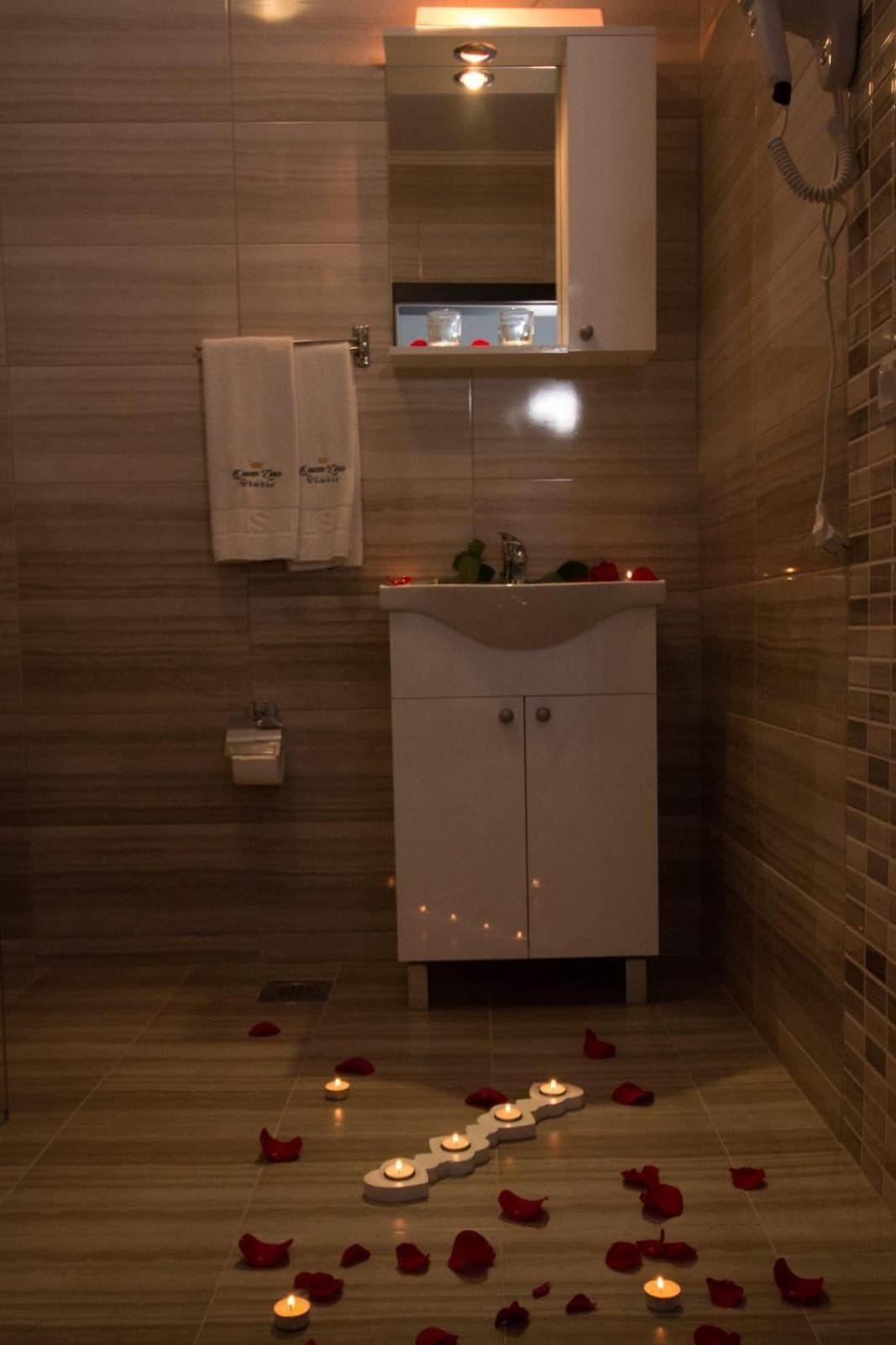 Aparthotel "Queen Zina" Núi Núi Vlasic Ngoại thất bức ảnh