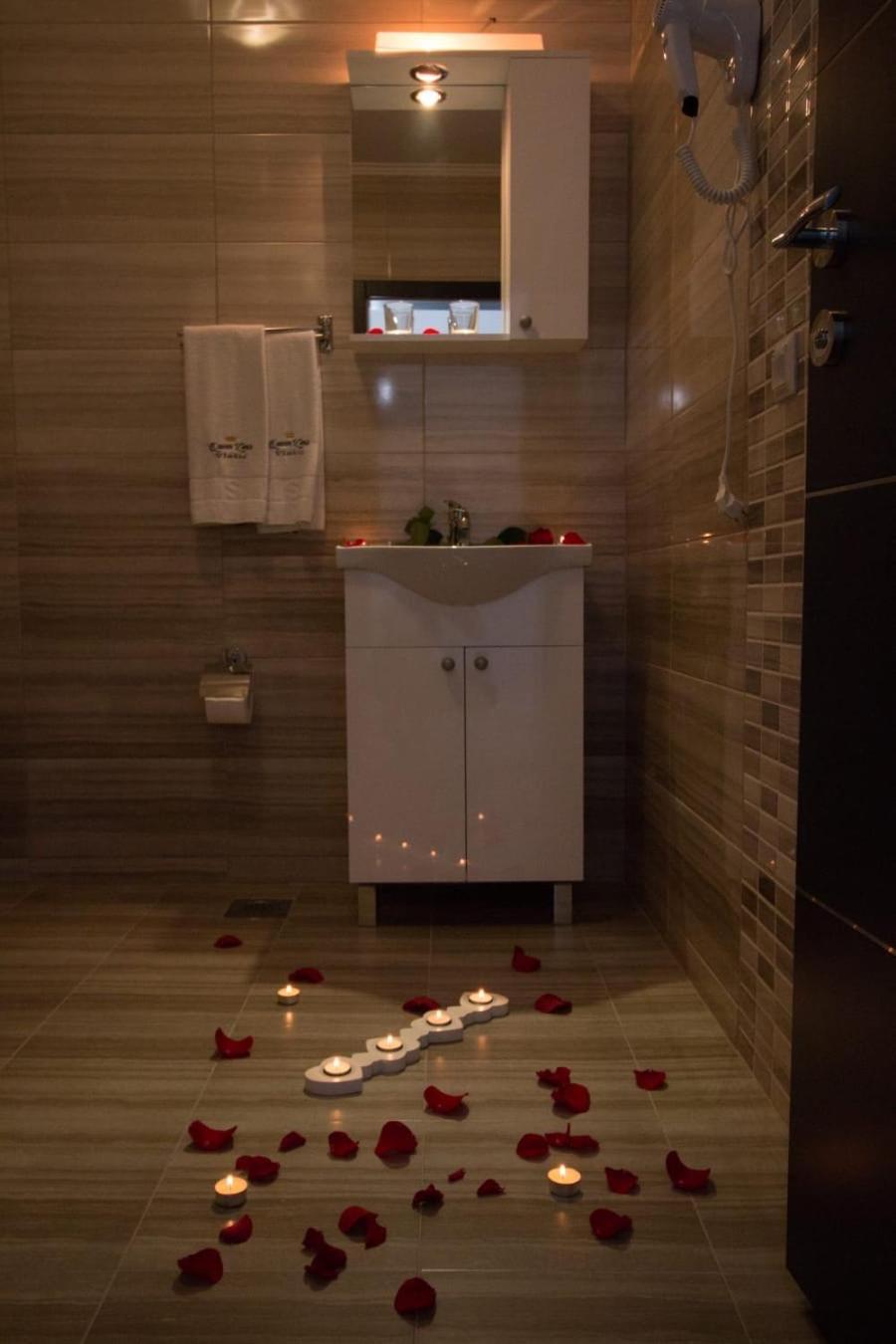 Aparthotel "Queen Zina" Núi Núi Vlasic Ngoại thất bức ảnh